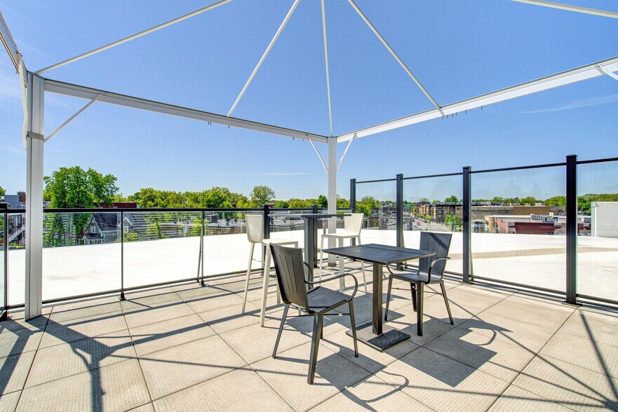 5773-5781 Boul Gouin O, Montréal, QC à louer - Photo de l’immeuble – Image 3 sur 16