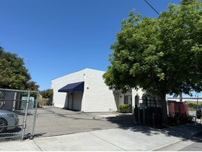 963 Camden Ave, Campbell, CA à louer Photo intérieure– Image 1 sur 3