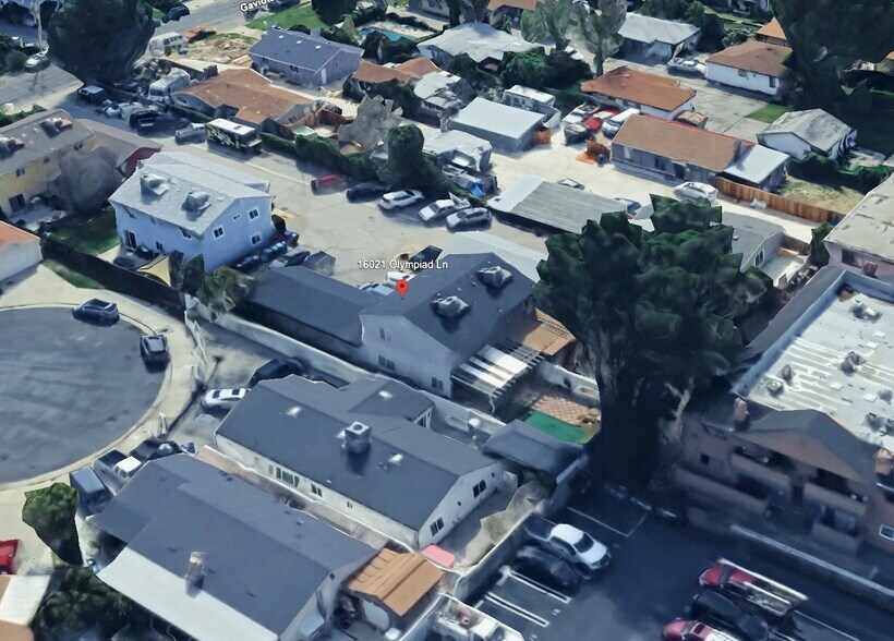 16021 Olympiad Ln, Van Nuys, CA à vendre - Photo de l’immeuble – Image 2 sur 6