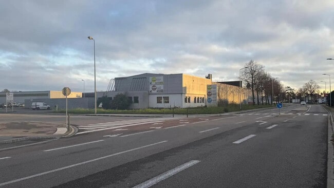 Plus de détails pour Industriel/Logistique à vendre