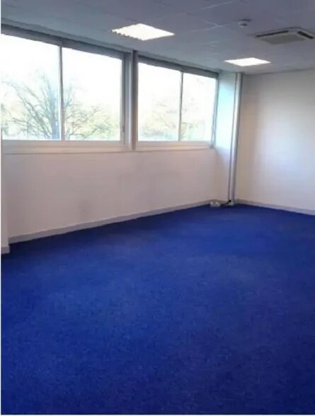 697 Rue Fourny, Buc à louer - Photo intérieure – Image 2 sur 4
