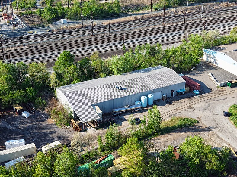 7590 Rolling Mill Rd, Baltimore, MD à vendre - Photo de l’immeuble – Image 2 sur 5