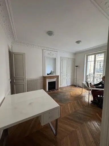 4 Rue Pétrelle, Paris à louer - Photo intérieure – Image 1 sur 5