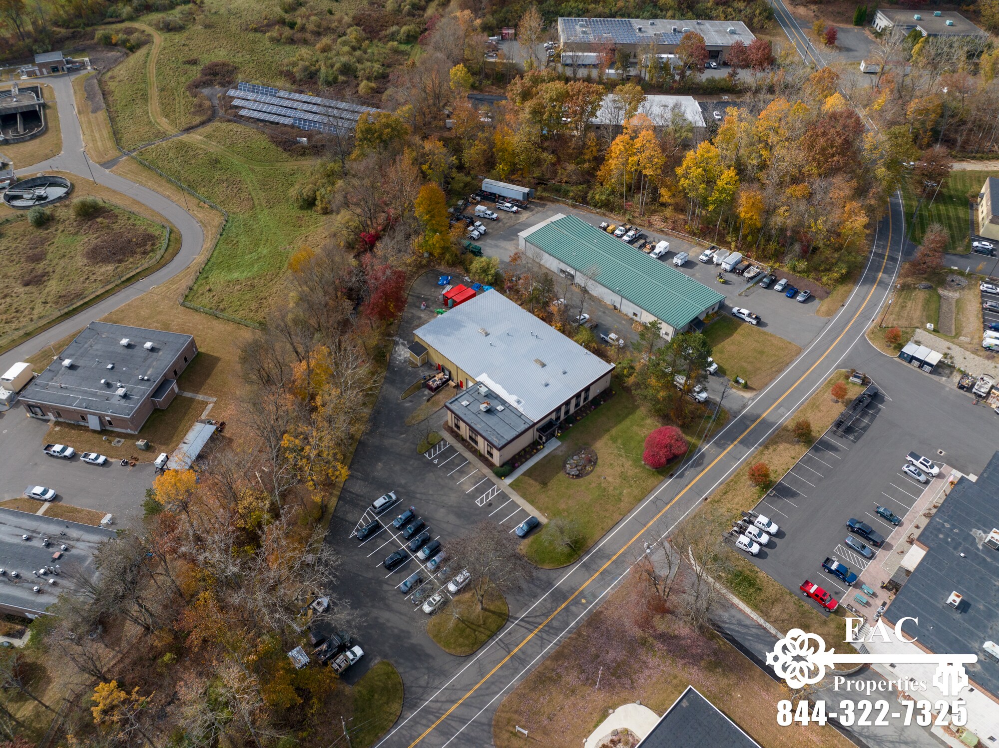 22 Commerce Rd, Newtown, CT à louer Photo principale– Image 1 sur 38