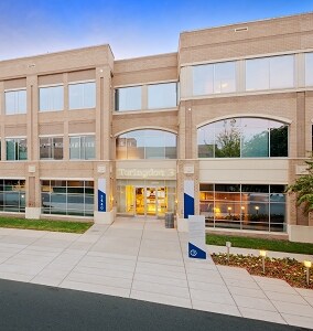 3440 Toringdon Way, Charlotte, NC à louer - Photo de l’immeuble – Image 2 sur 21