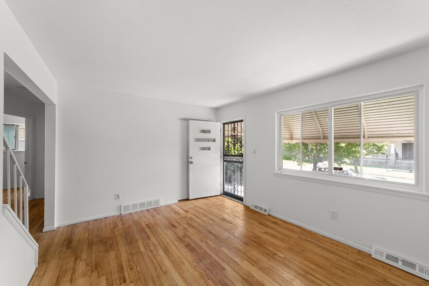 14 Property Portfolio | Cleveland SFRs portefeuille de 14 biens à vendre sur LoopNet.fr - Photo de l’immeuble – Image 3 sur 86