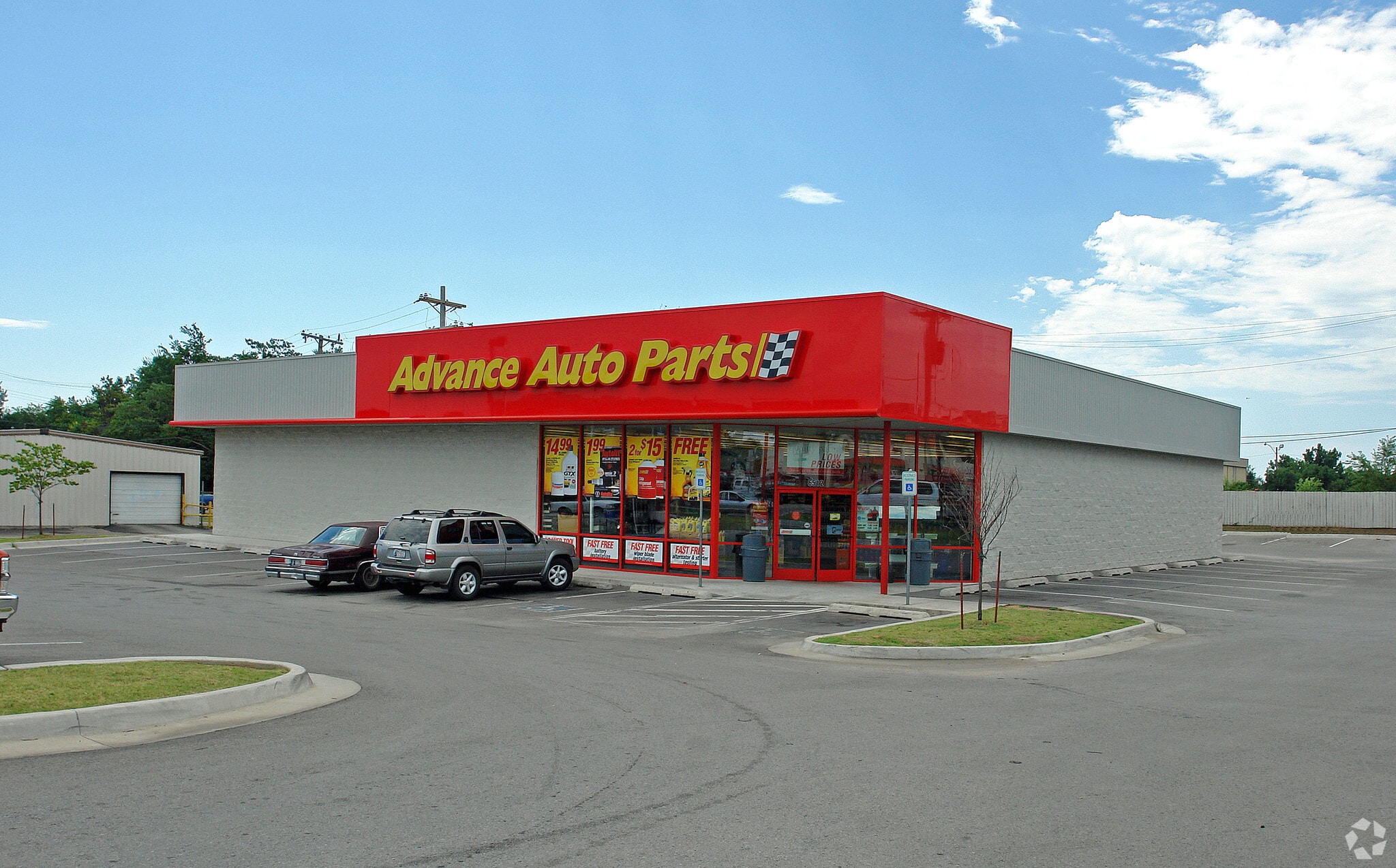 6512 E Admiral Pl, Tulsa, OK à louer Photo principale– Image 1 sur 4