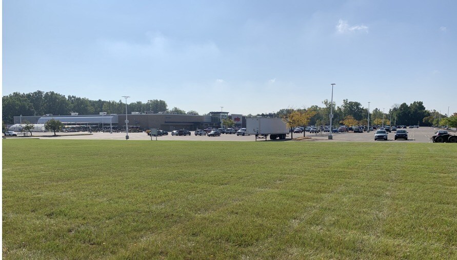 44475 Tyler Rd, Van Buren Township, MI à vendre - Photo principale – Image 1 sur 3