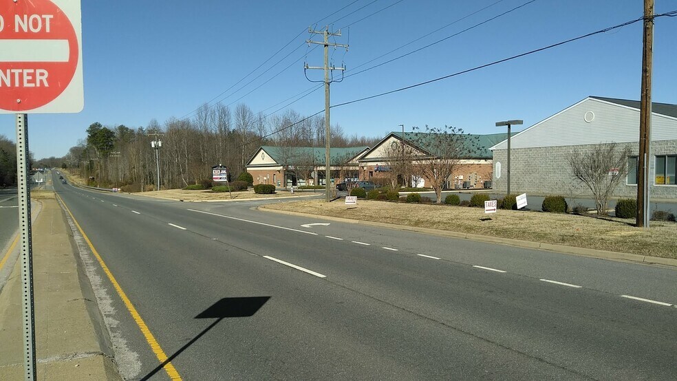 Barbara's Way, King George, VA à vendre - Photo de l’immeuble – Image 3 sur 23