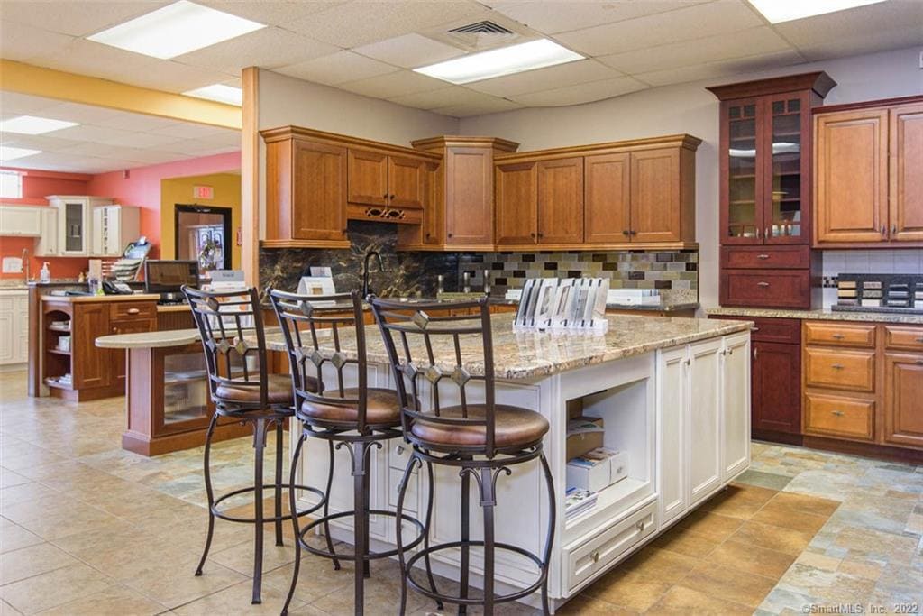 1695 Poquonock Ave, Windsor, CT à louer Photo intérieure– Image 1 sur 12