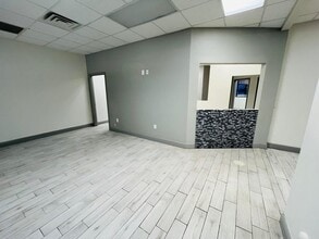 6101 W Atlantic Blvd, Margate, FL à louer Photo intérieure– Image 1 sur 7