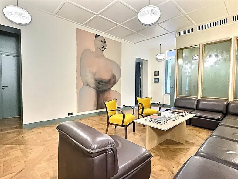 32 Bis Rue De Lubeck, Paris à louer - Photo intérieure – Image 3 sur 10