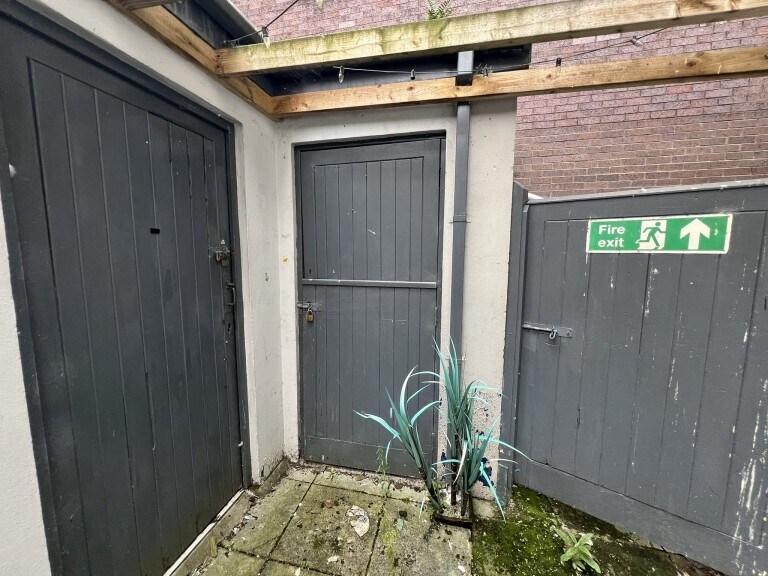 57 King St, Carmarthen à louer - Photo de l’immeuble – Image 3 sur 4