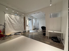 Bureaux/Local commercial dans Paris à louer Photo intérieure– Image 2 sur 6