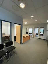 15330 123 Av NW, Edmonton, AB à louer Photo de l’immeuble– Image 2 sur 6