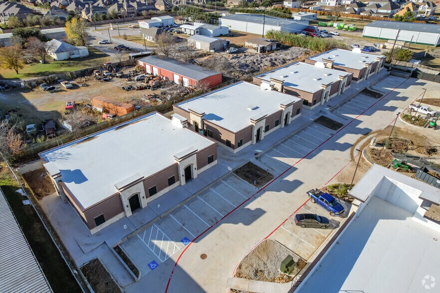 14111 King Rd, Frisco, TX à louer - Photo de l’immeuble – Image 2 sur 12