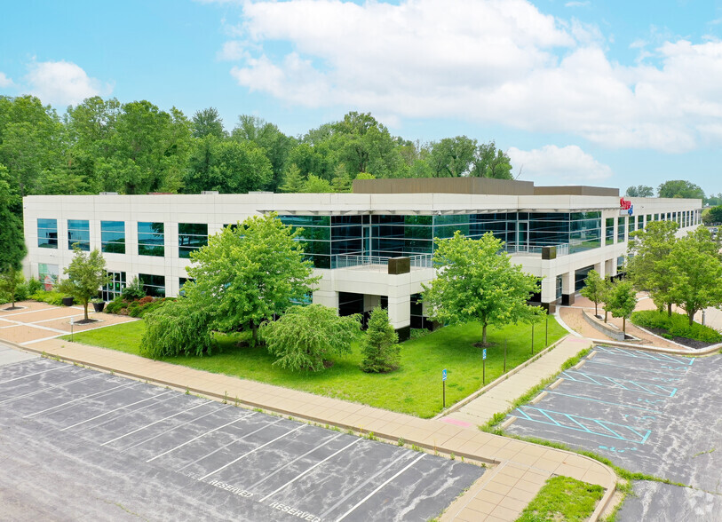 100 Corporate Office Dr, Earth City, MO à vendre - Photo principale – Image 1 sur 19