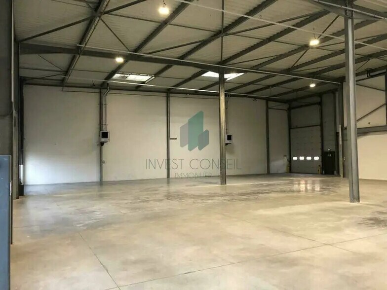 Industriel/Logistique dans Le Blanc-Mesnil à louer - Photo de l’immeuble – Image 2 sur 9