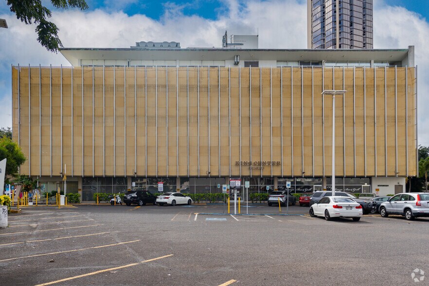 1451 S king St, Honolulu, HI à louer - Photo de l’immeuble – Image 3 sur 7