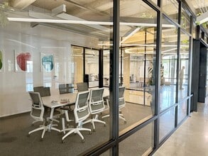 671 Mill St, Los Angeles, CA à louer Photo intérieure– Image 1 sur 3