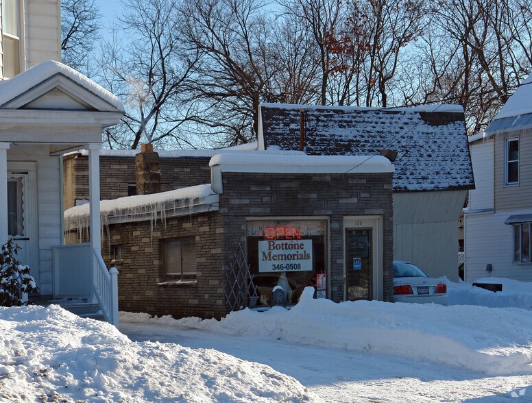 130 Mcclellan St, Schenectady, NY à vendre - Photo de l’immeuble – Image 2 sur 12
