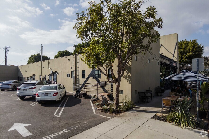 1518-1534 Montana Ave, Santa Monica, CA à louer - Photo de l’immeuble – Image 2 sur 5
