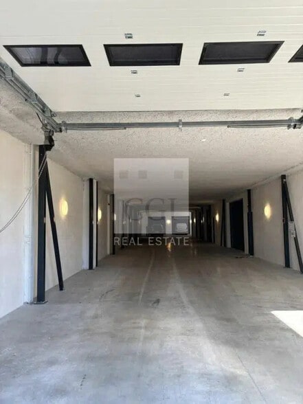 Local d'activités dans Villefranche-sur-Saône à vendre - Photo de l’immeuble – Image 3 sur 8