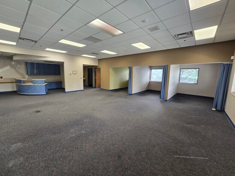 7640 Sylvania Ave, Sylvania, OH à louer - Photo de l’immeuble – Image 2 sur 17