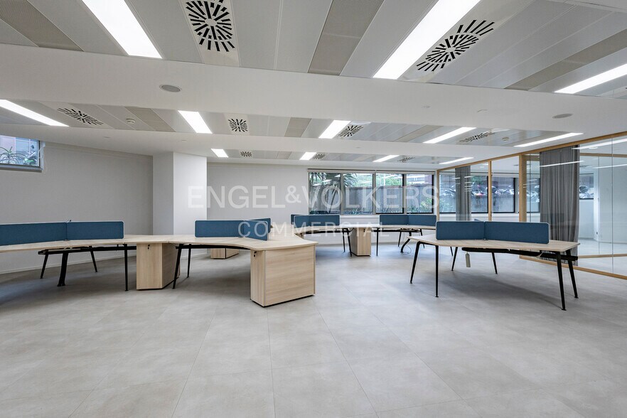 Bureaux/Local commercial dans Barcelone, Barcelona à louer - Photo intérieure – Image 2 sur 5