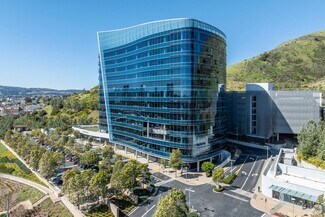 Plus de détails pour Two Tower Pl, South San Francisco, CA - Local d'activités à louer