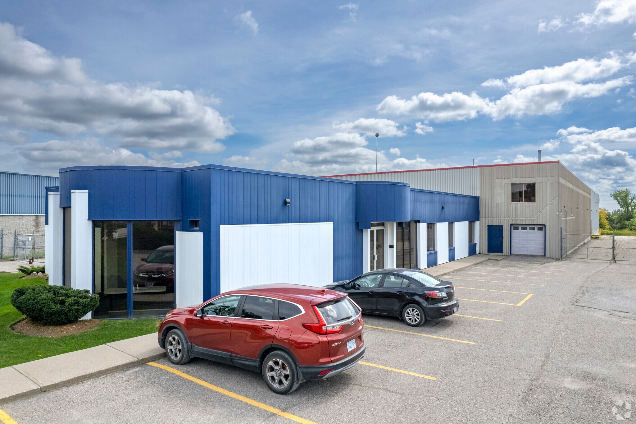42 Cardico Dr, Whitchurch-Stouffville, ON à louer Photo principale– Image 1 sur 75