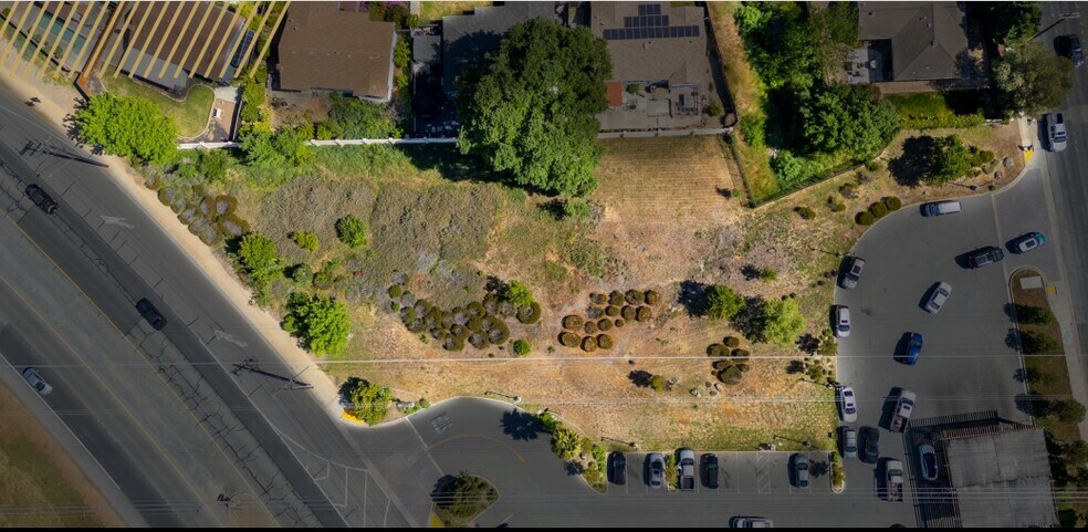 1024 _Alberta Way, Concord, CA à louer - Photo principale – Image 1 sur 2