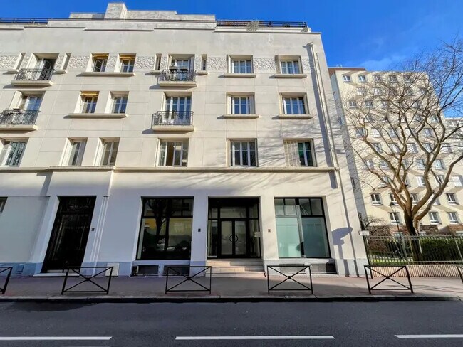 Plus de détails pour 6 Rue Antonin Raynaud, Levallois-Perret - Bureau à louer