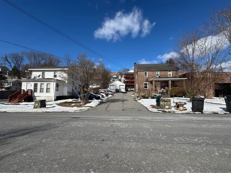 60 Marvin Ave, Brewster Village, NY à louer Photo de l’immeuble– Image 1 sur 7