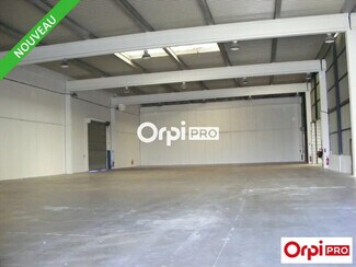 Plus de détails pour Local d'activités à louer