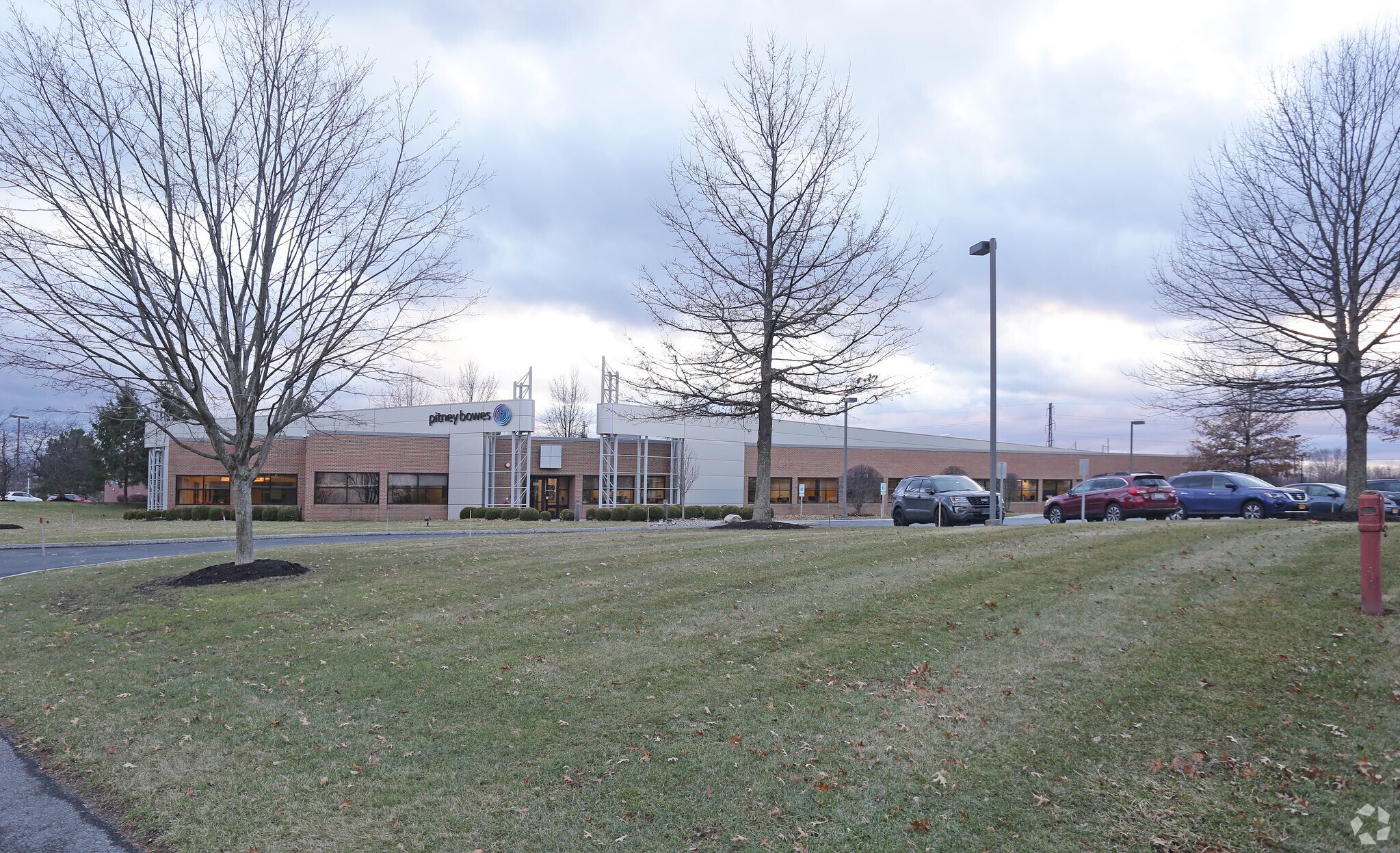 350 Jordan Rd, Troy, NY à louer Photo de l’immeuble– Image 1 sur 9