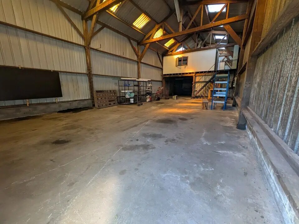 Local d'activités dans Limésy à vendre Photo de l’immeuble– Image 1 sur 6