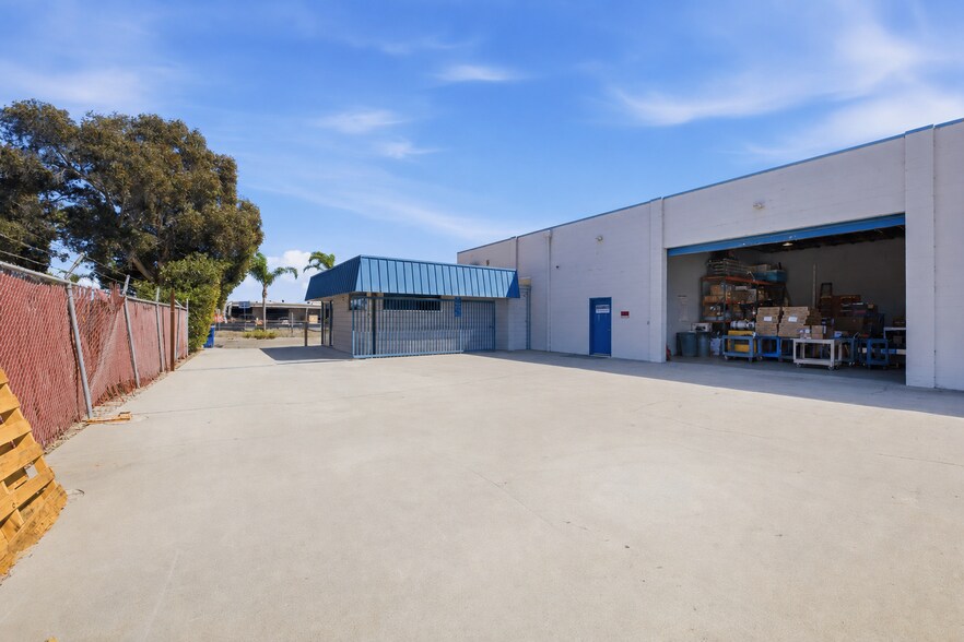 1433 Arundell Ave, Ventura, CA à vendre - Photo de l’immeuble – Image 3 sur 14