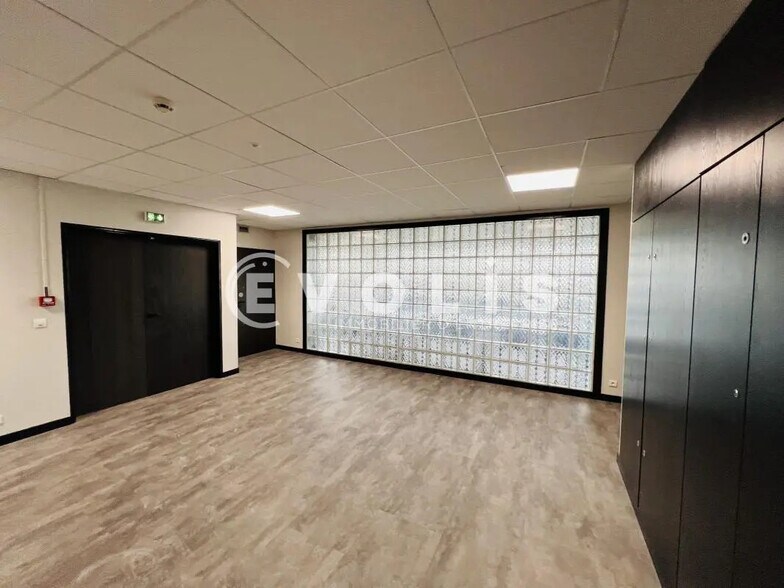 15 Avenue De La Libération, Melun à louer - Photo de l’immeuble – Image 3 sur 12