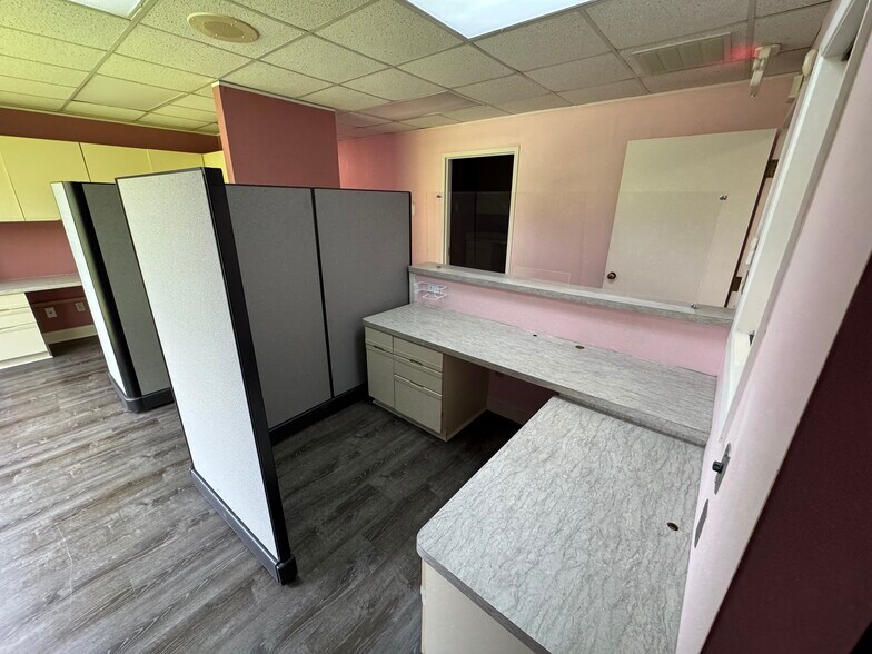 2830 Maplewood Ave, Winston-Salem, NC à louer - Photo intérieure – Image 2 sur 4