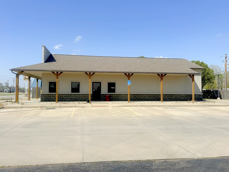 5916 SW Topeka Blvd, Topeka, KS à vendre - Photo de l’immeuble – Image 3 sur 12