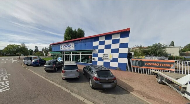 Plus de détails pour Local d’activités à vendre