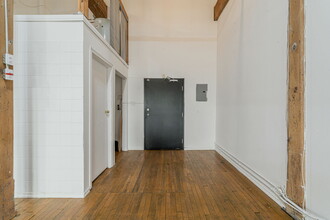 4035 Rue Saint-Ambroise, Montréal, QC à louer Photo de l’immeuble– Image 2 sur 9