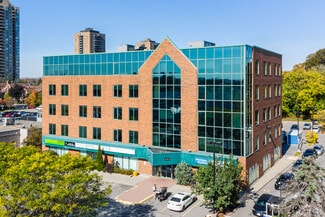 Plus de détails pour 595 Montreal Rd, Ottawa, ON - Médical à louer