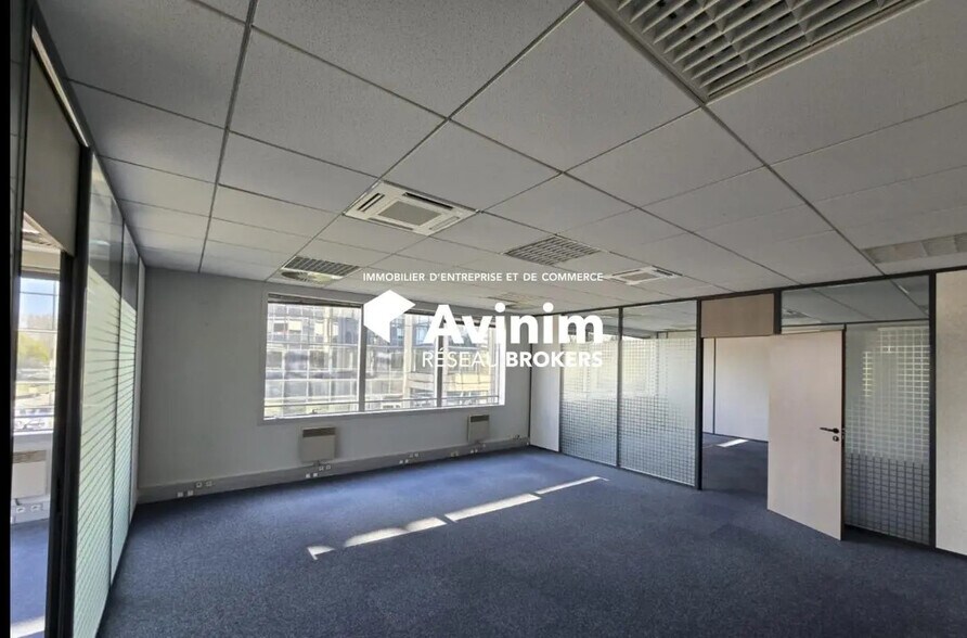 Bureau dans Villepinte à vendre - Photo intérieure – Image 2 sur 6