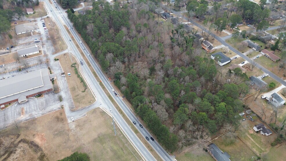 2424 Rockbridge NW rd, Stone Mountain, GA à vendre - Photo de l’immeuble – Image 2 sur 5