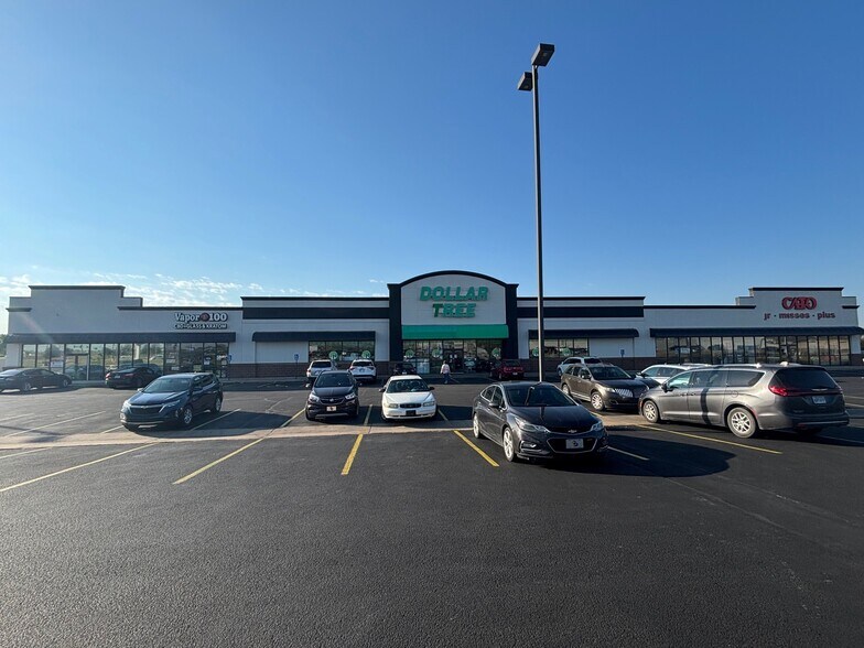 511 Windward Dr, Newton, KS à louer - Photo de l’immeuble – Image 1 sur 16