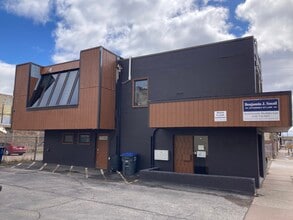 24 N 21st Ave W, Duluth, MN à louer Photo de l’immeuble– Image 1 sur 17