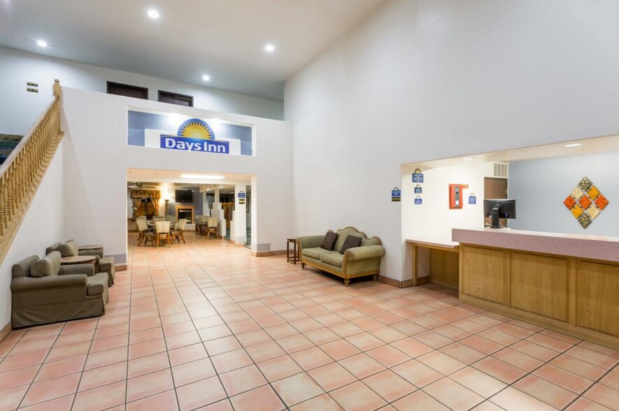 621 W Commerce Dr, Benson, AZ à vendre - Photo de l’immeuble – Image 3 sur 7