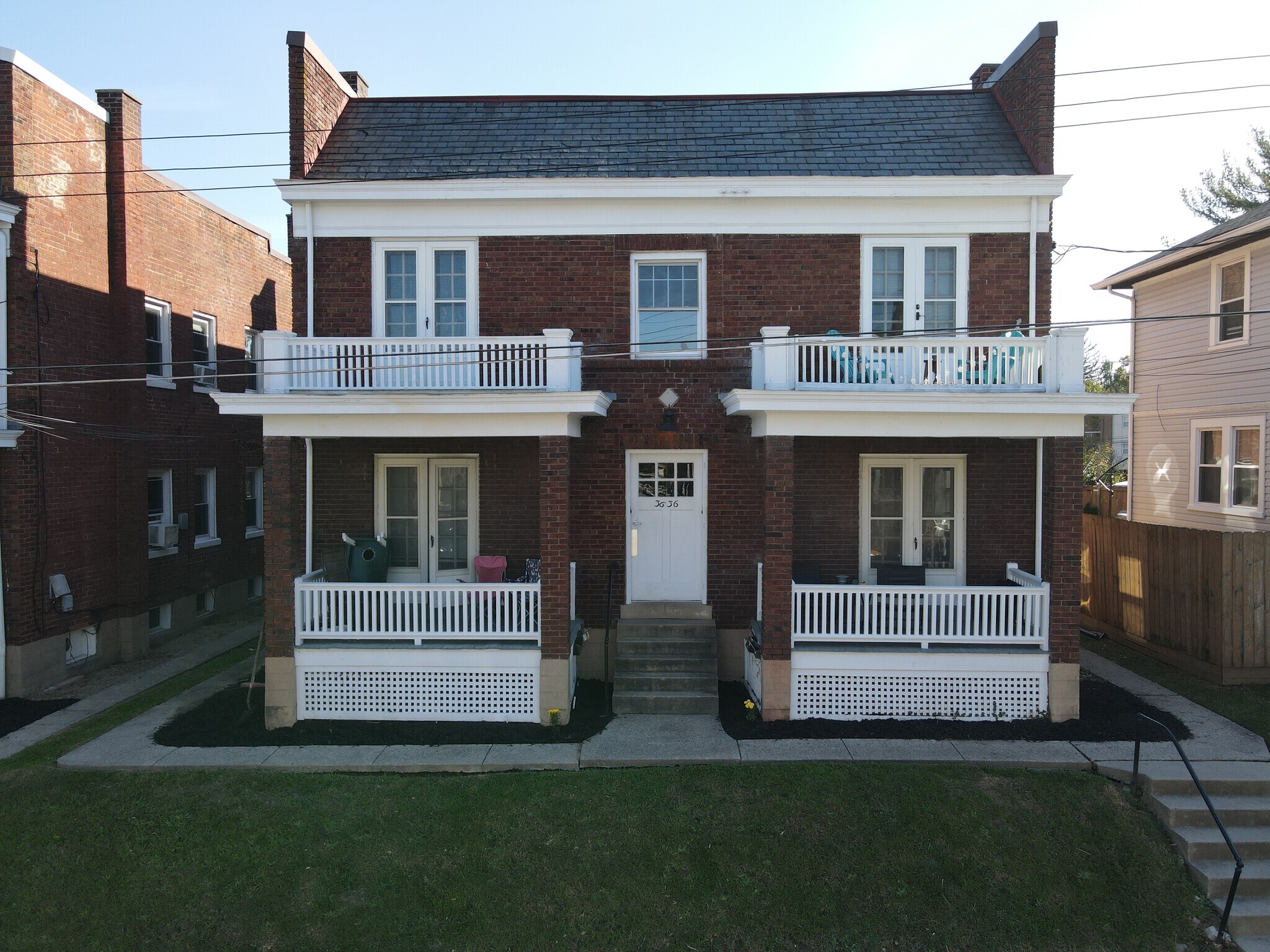 Besuden Multi-Family Portfolio Sale portefeuille de 2 biens à vendre sur LoopNet.fr Photo principale– Image 1 sur 3